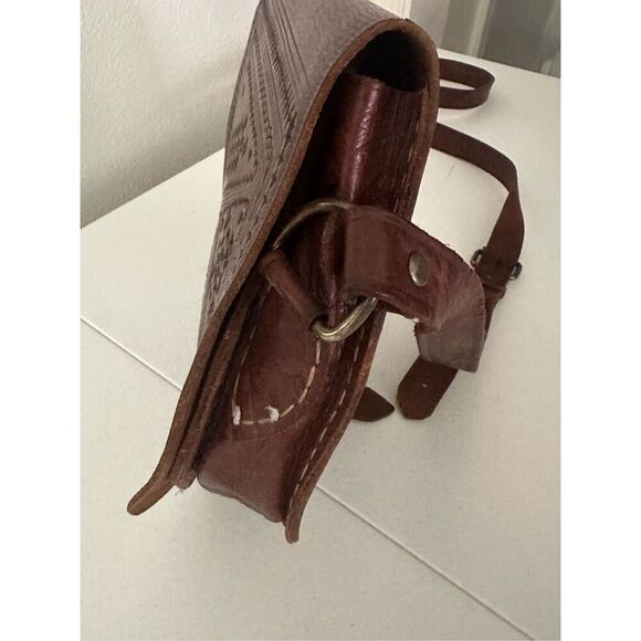 Vintage Women's Brown Handmade Leather Saddle Bag OS - Picture 2 of 11